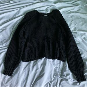 **CLOSET CLEAROUT SALE** Fuzzy crop sweater